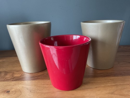 Glazed ceramic plant pot - x,