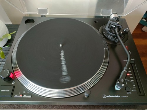 Audio technica turntable