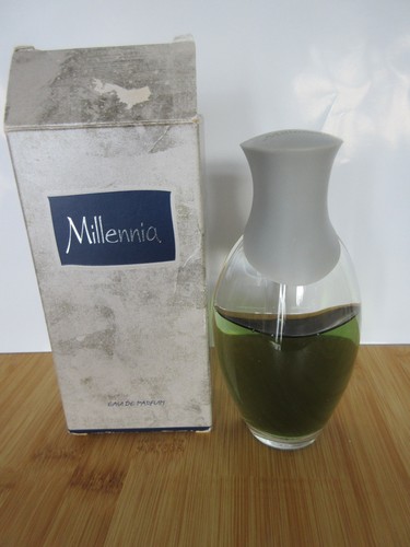 Vintage avon millennia - avon, eau