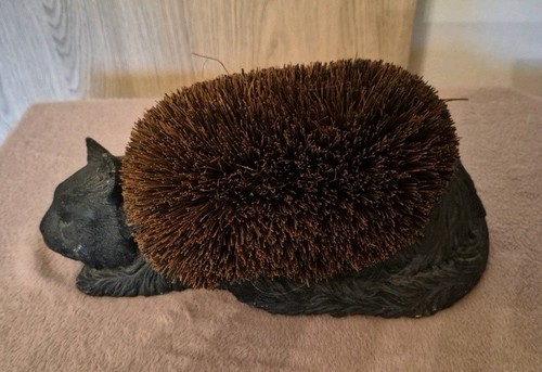 Lovely heavy stone cat with - heavy,