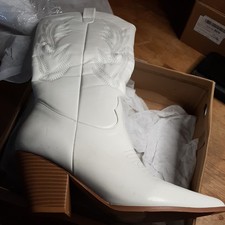 white Womens Cowboy Boots with