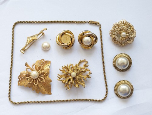 Vintage broken jewellery lot - jewellery,