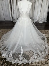 Romantica Plunge Neckline Ivory Wedding Dress Size 12