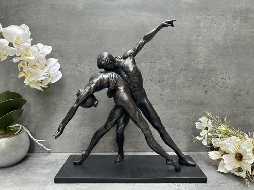 Figurine dancing couple black - dancing,