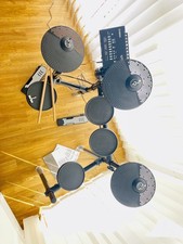 Yamaha DTX402K E-Drum Set +