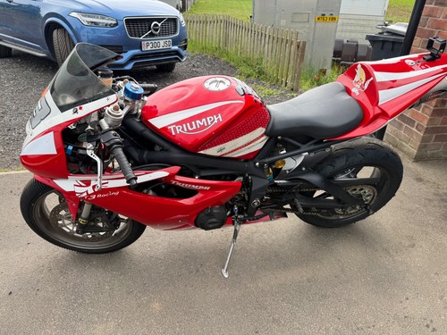 Triumph daytona 675r - triumph, track