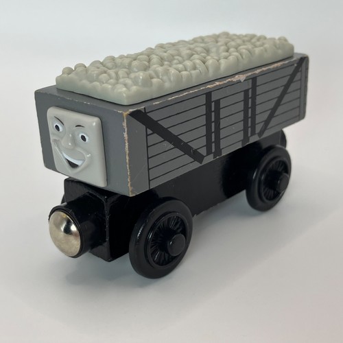 Wooden railway troublesome - railway,