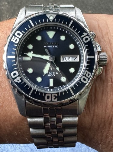 Seiko skj031 kinetic watch - seiko,