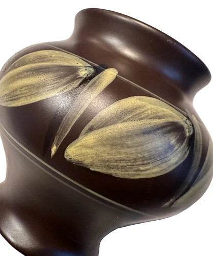 Honiton pottery vase - honiton,