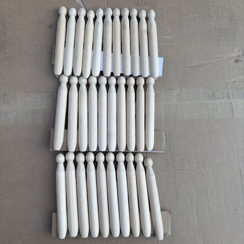 Wooden dolly pegs - x,