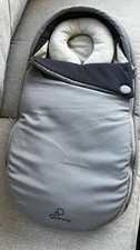 Quinny Newborn Nest / Footmuff In Grey Moodd 