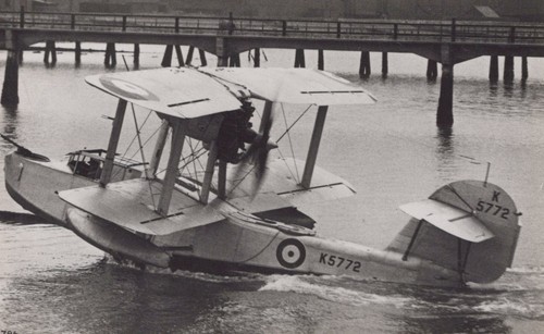 Supermarine walrus k5772 raf - supermarine,