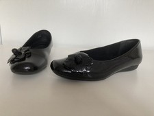 K Patent Leather Floral Embellished Ballet Shoes Size 7E Wide Fit