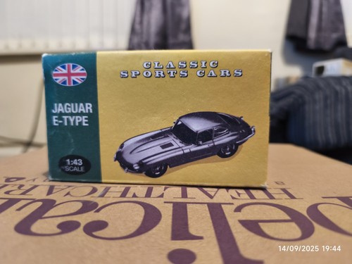 Jaguar type classic sports - jaguar,