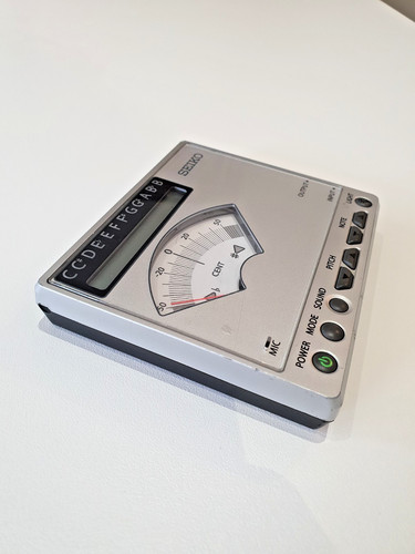 Seiko sat1100 chromatic tuner - seiko,