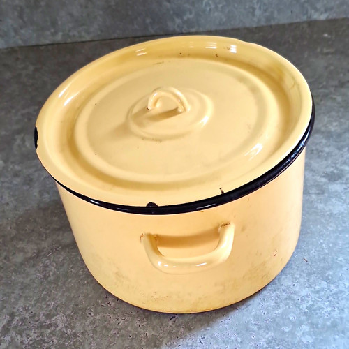 Vintage cream enamel stockpot - vintage,