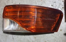 Toyota Avensis Right Side Rear