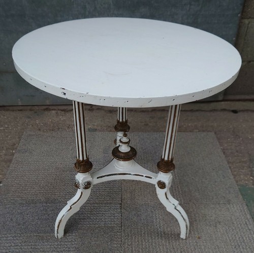 Vintage neo classical round - vintage,