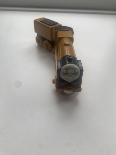 Wooden railway thomas - thomas, tank