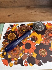 Vintage Pastry Wheel Roller Cutter Blue Painted Handle Kitchenalia 