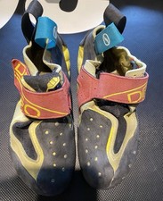 Scarpa Dragos Kids Climbing Shoes Size 34