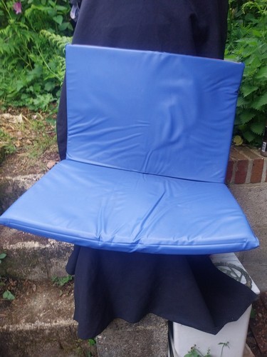 Foldable plastic mat for - plastic,