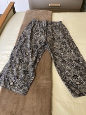 Ladies Cropped Trousers Size