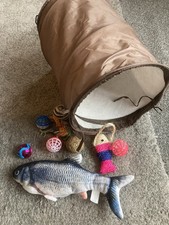Cat Toys. Tunnel, flapping fish, assorted Balls