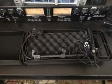 Behringer CB100 Instrument/Guitar Microphone Clip-On Mint Condition