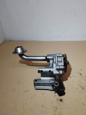 VW Passat B6 Estate 1.9 TDi BXE engine oil pump 038115105C