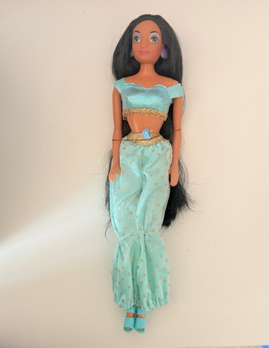 Vintage 1993 1994 jasmine doll - vintage,
