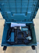 Makita DFS452 Collated Screw Gun With Collated Attachment