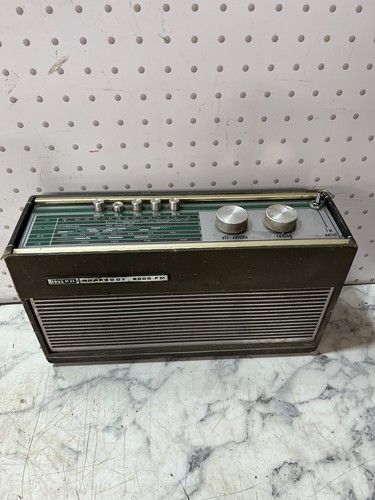 Old radio - old,