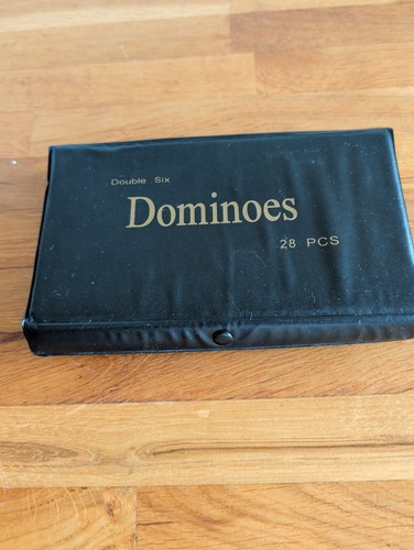 Vintage double six domino - six,
