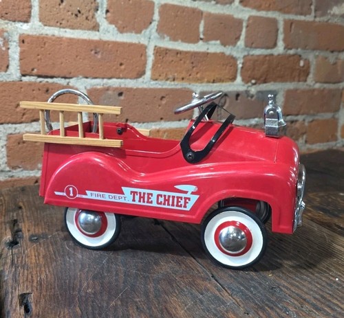 Fire chief metal pedal car - chief,