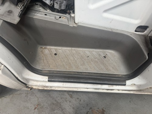 Mercedes sprinter door steps - mercedes,