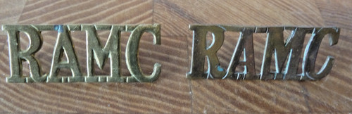 Brass shoulder badges royal - shoulder,