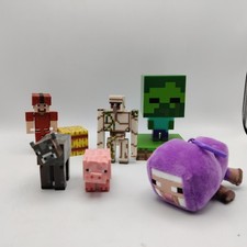 Minecraft Mattel Mojang  Figure & Animals Plus Sheep Bag Charm Zombie Light