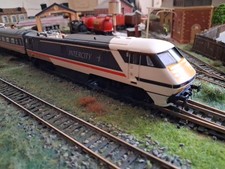 Hornby 00 Class 91 Intercity