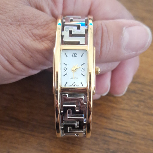 Avon women quartz analog - quartz,