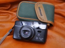 #2245 Fuji DL-270 Zoom 35mm Point and Shoot Film Camera