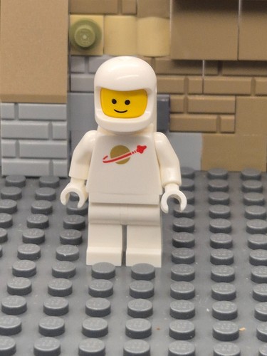 Lego white classic spaceman - lego,