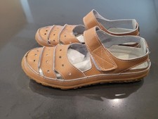 NEW ACTIVE HIKE WALKING SANDALS SZ 41 EU 7 UK CLOSED TOE TAN LEATHER COMFORT