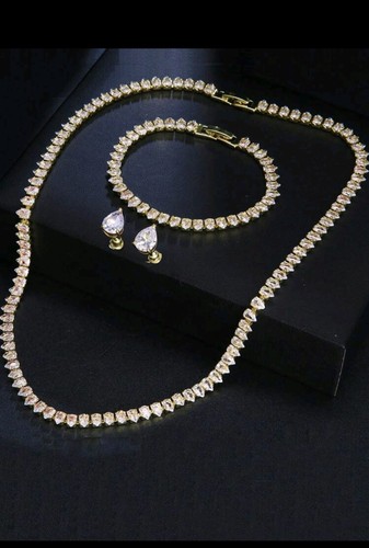 Shining square cubic zirconia - square,