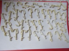 CURTAIN RAIL  GLIDERS /  PLASTIC  FROM AROUND 80/90S  (12/10)