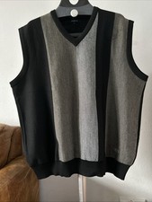 Men’s Kartel Sleeveless golf/ sport Jumper Size L