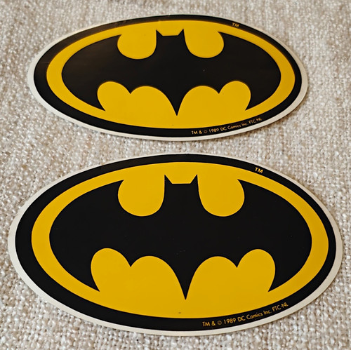 Comics batman oval logo - dc,