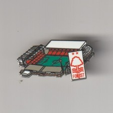 NOTTINGHAM FOREST F.C. Club Crested Enamel Badge FREE POST UK