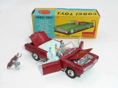 Corgi toys 246 chrysler - corgi,