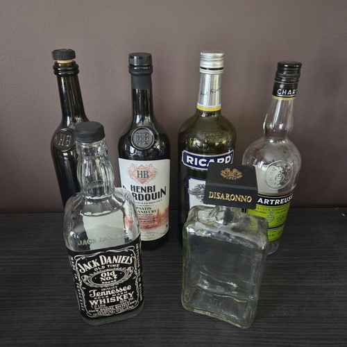 Empty spirit and liqueur - empty,